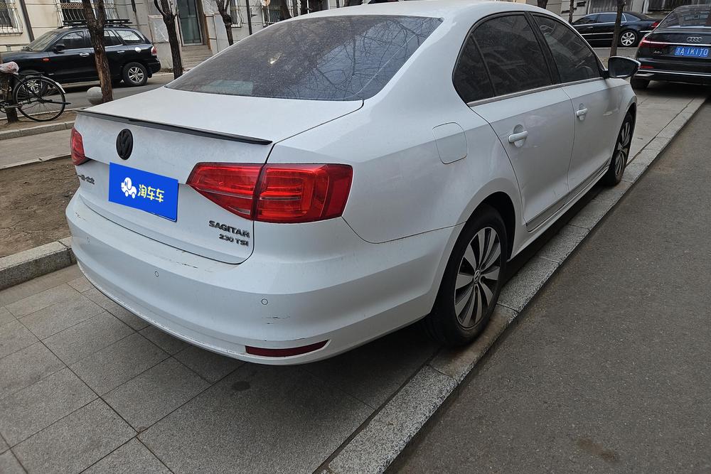 Volkswagen Sagitar