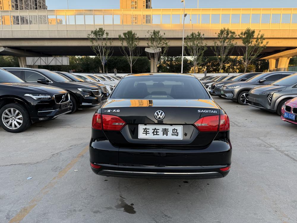 Volkswagen Sagitar