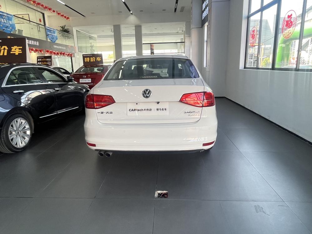 Volkswagen Sagitar