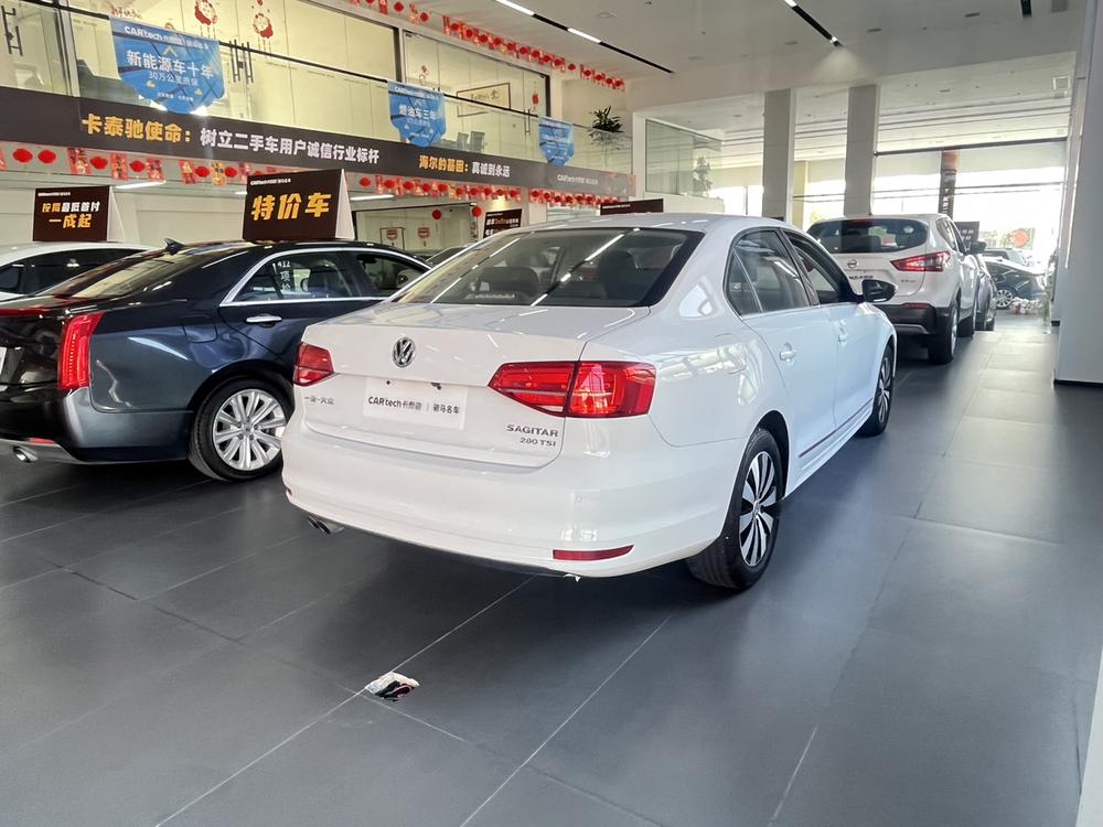 Volkswagen Sagitar