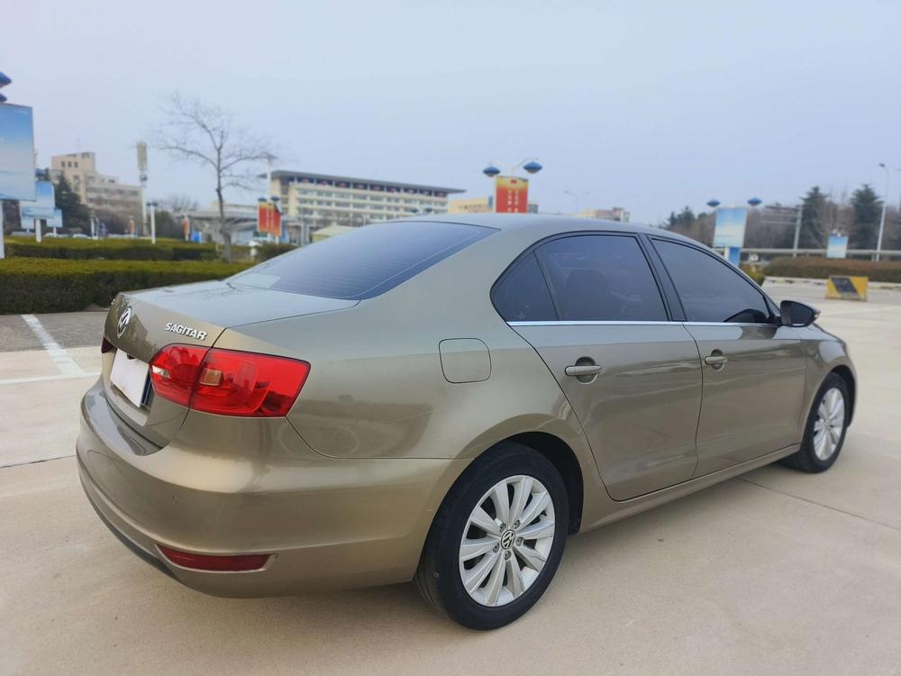 Volkswagen Sagitar