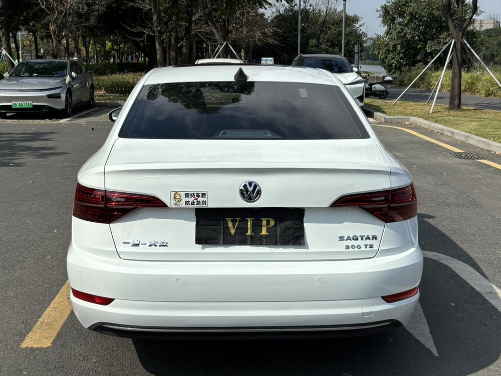 Volkswagen Sagitar