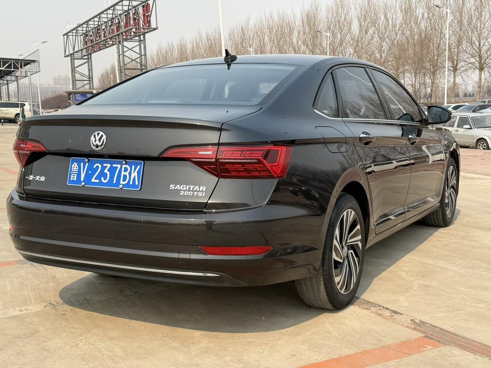 Volkswagen Sagitar