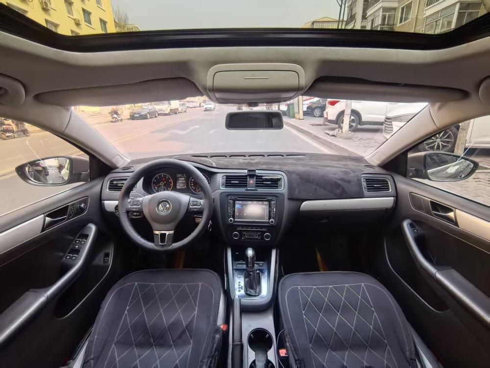 Volkswagen Sagitar