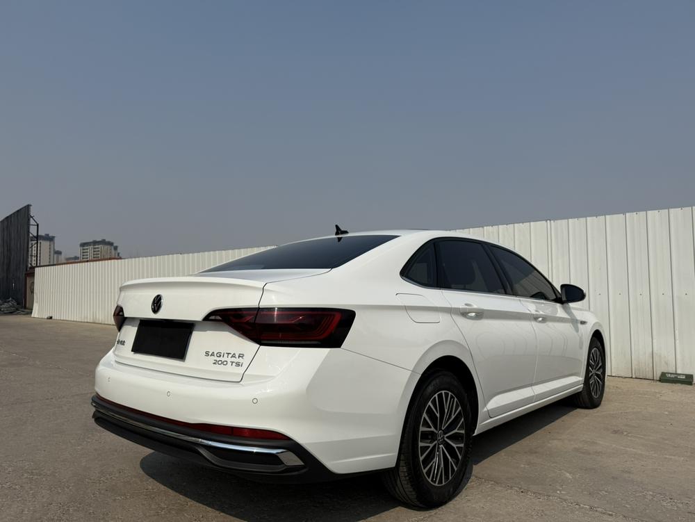 Volkswagen Sagitar