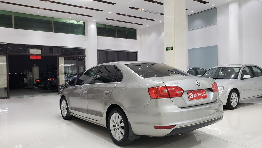 Volkswagen Sagitar