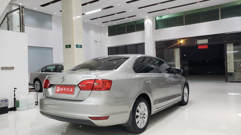 Volkswagen Sagitar