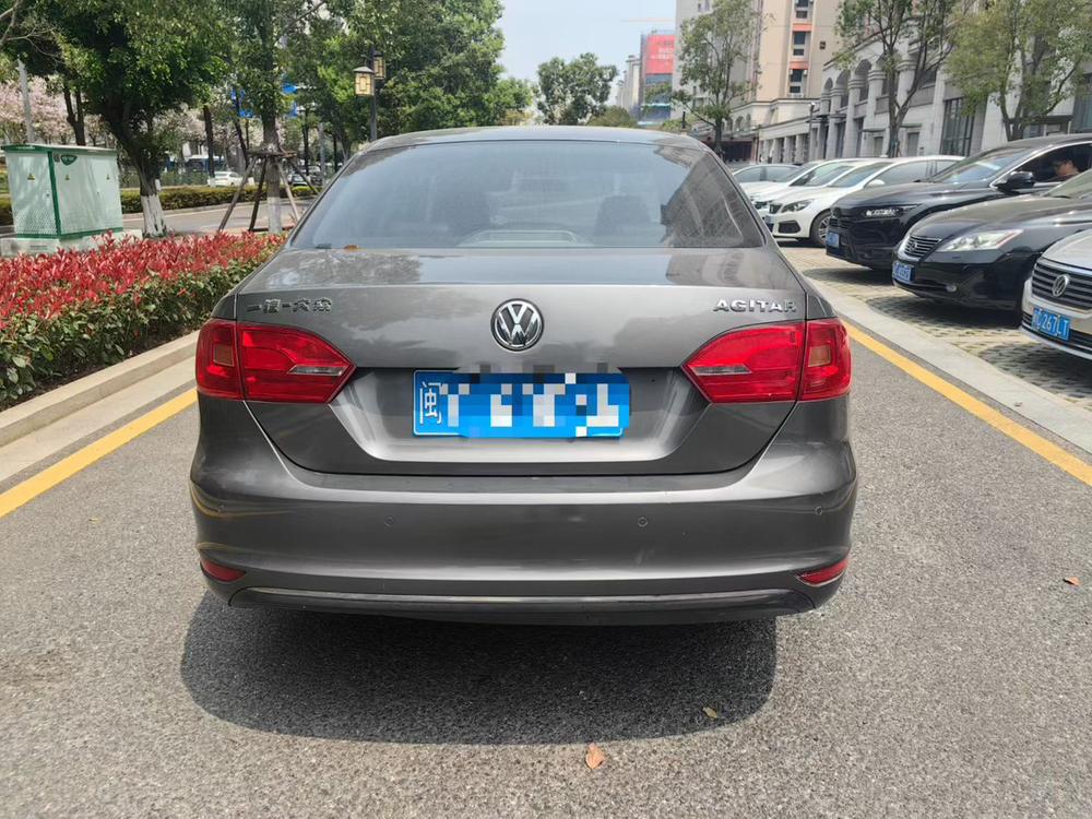 Volkswagen Sagitar