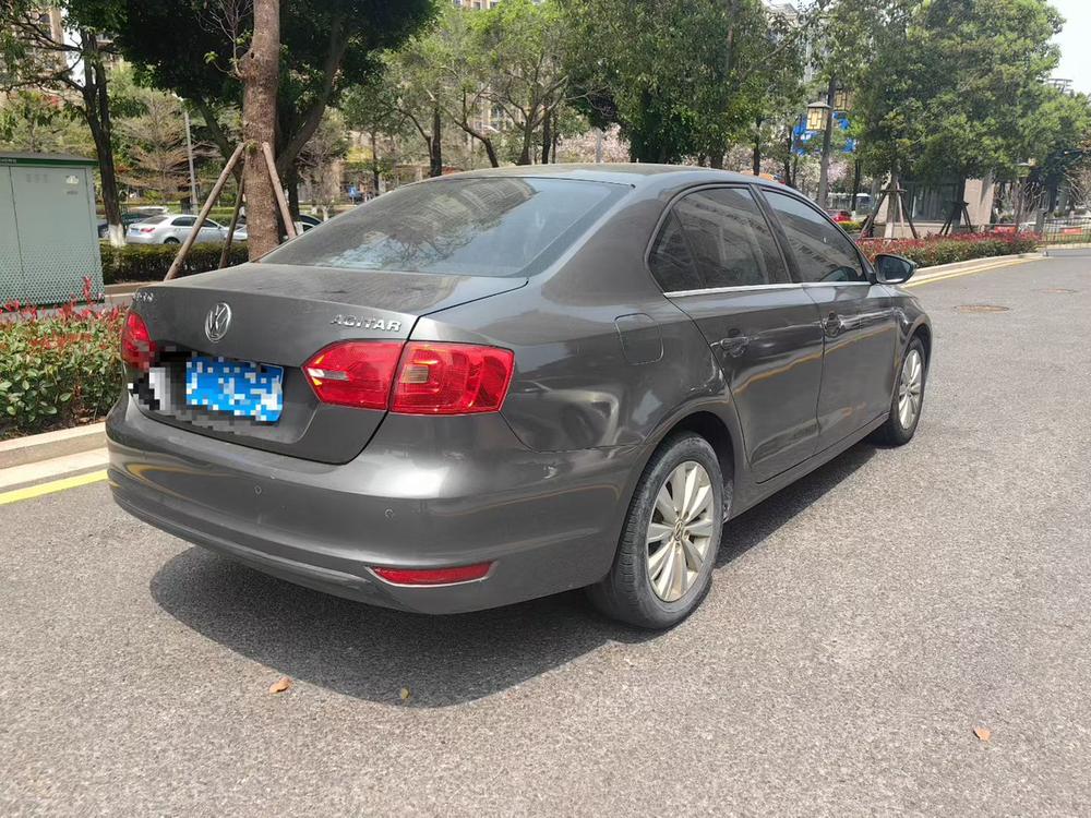 Volkswagen Sagitar