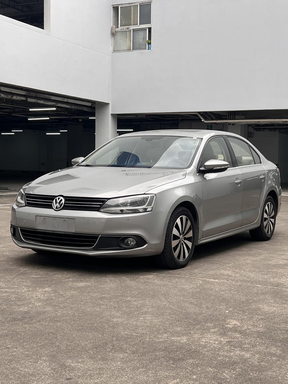 Volkswagen Sagitar