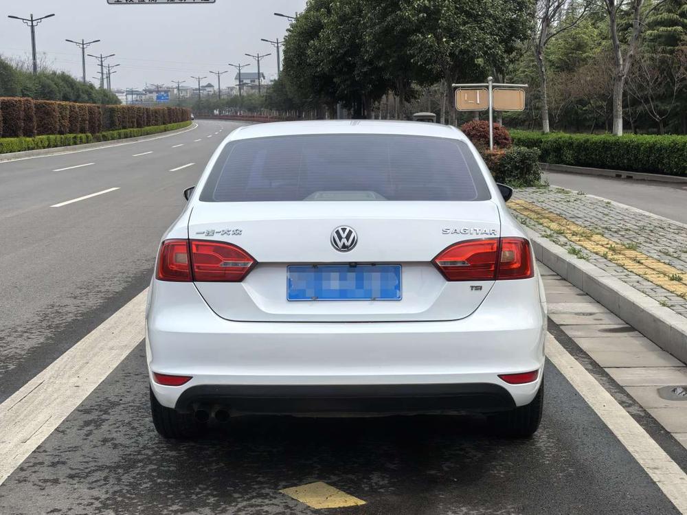 Volkswagen Sagitar