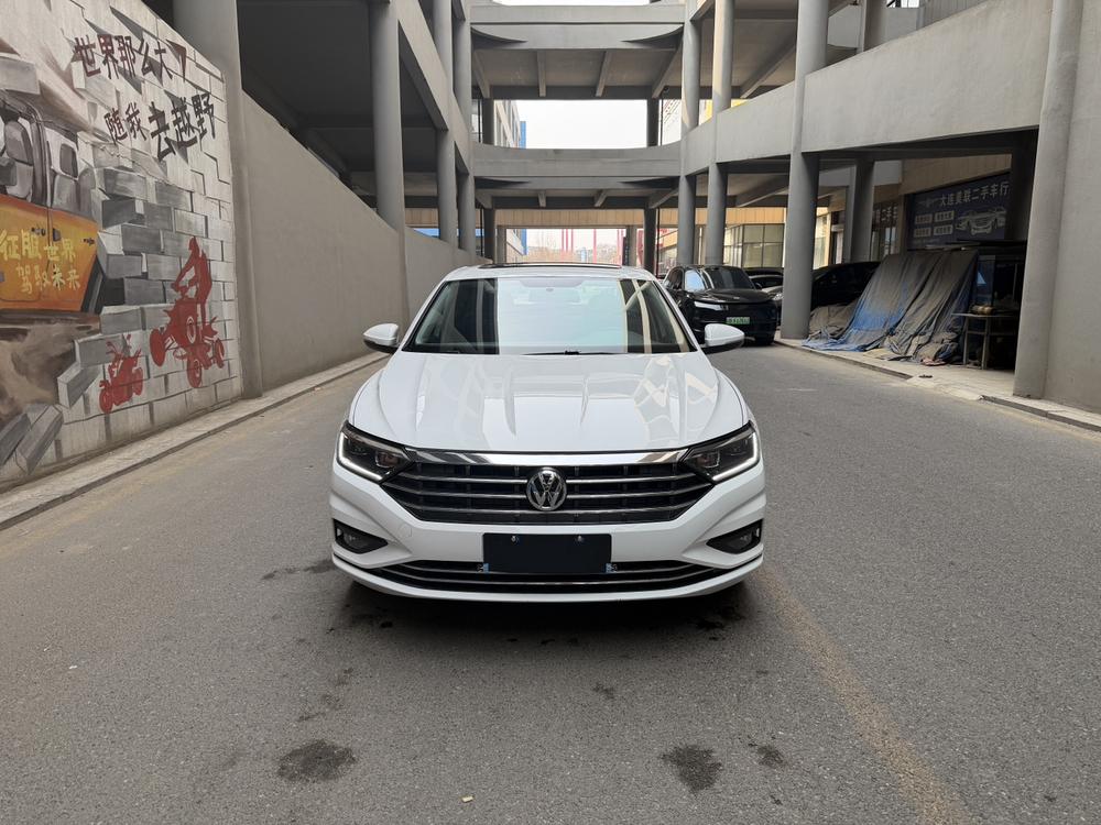 Volkswagen Sagitar