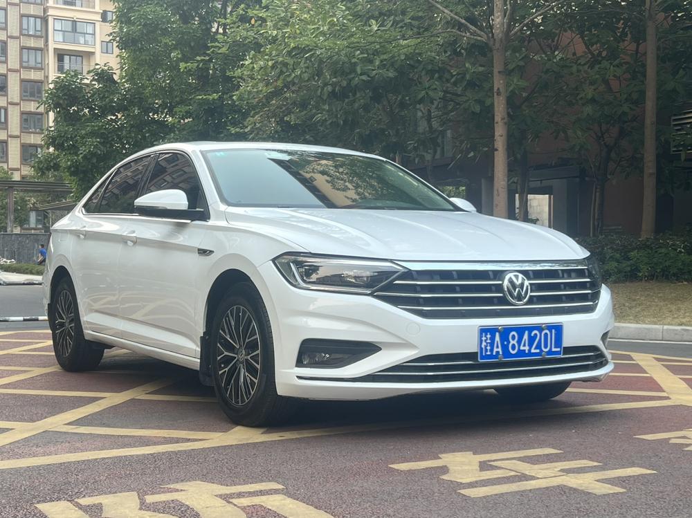 Volkswagen Sagitar