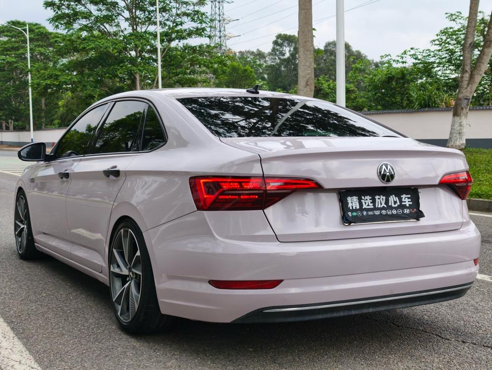 Volkswagen Sagitar
