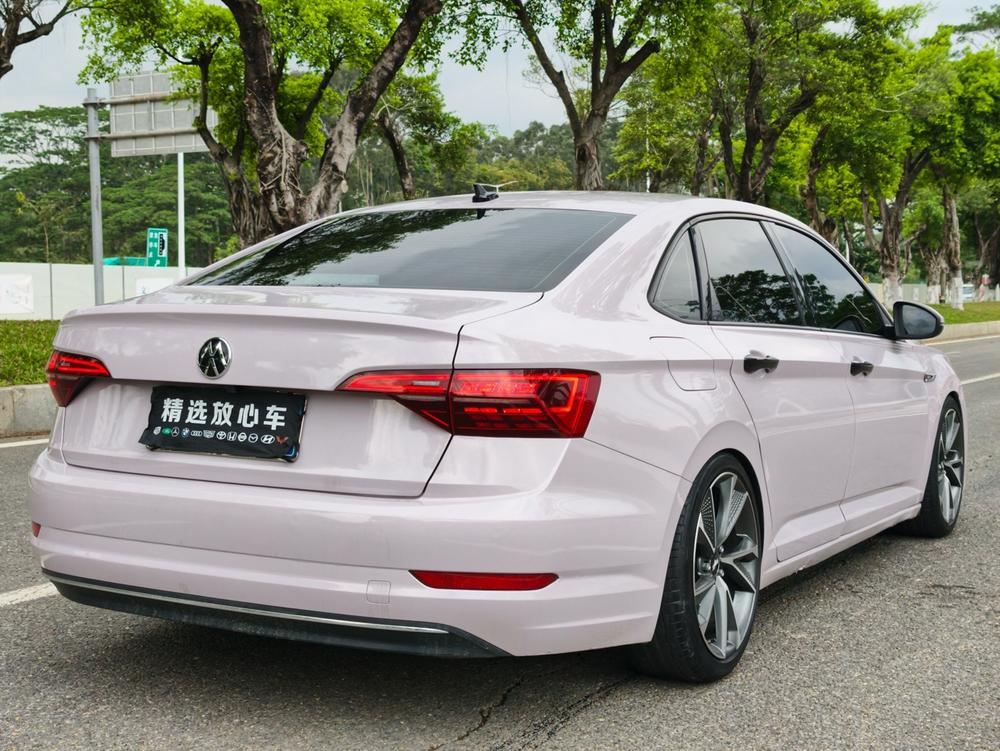 Volkswagen Sagitar