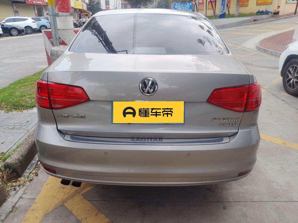 Volkswagen Sagitar