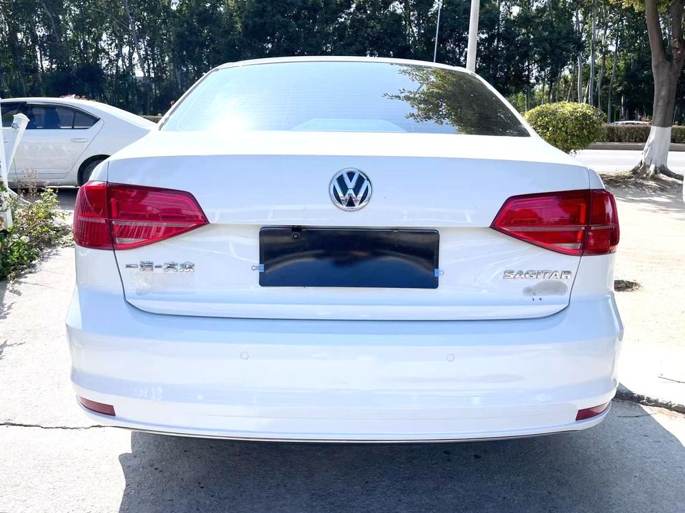 Volkswagen Sagitar