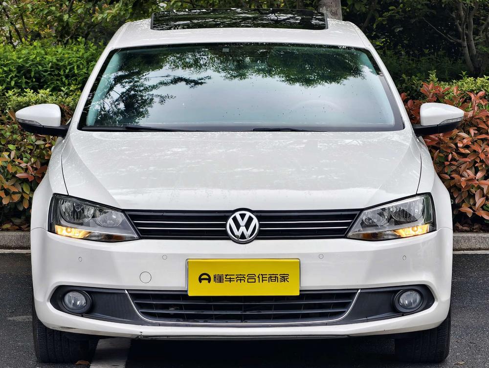 Volkswagen Sagitar