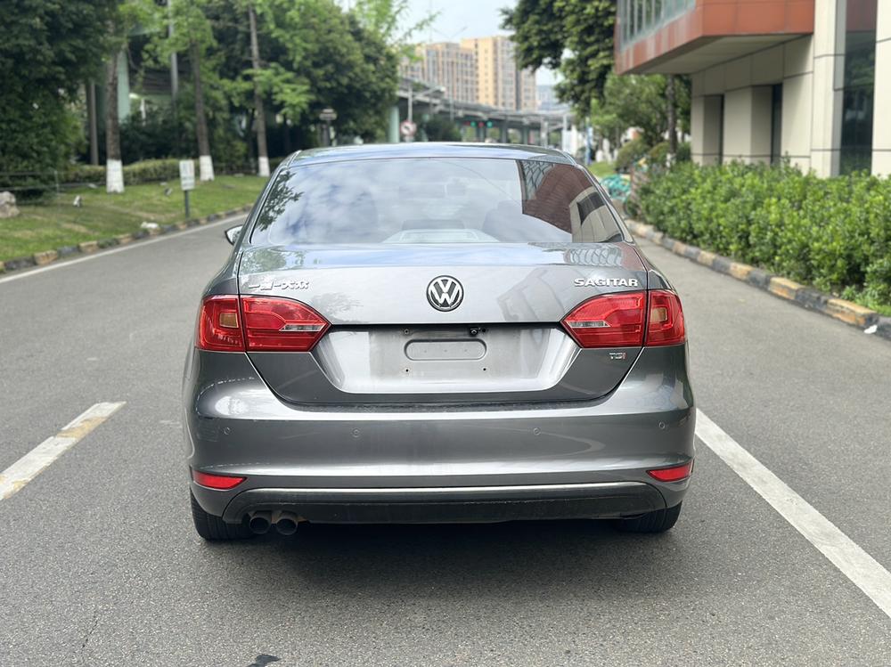 Volkswagen Sagitar