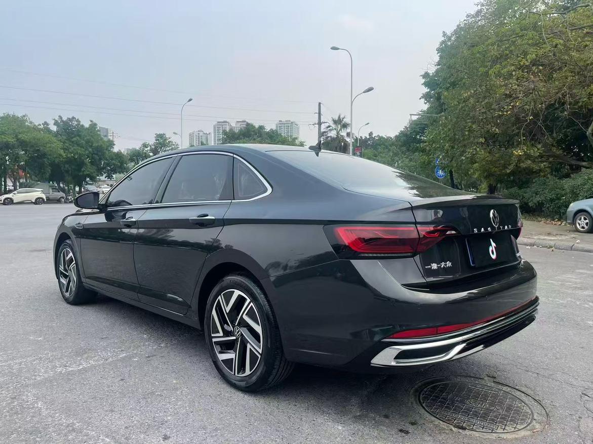 Volkswagen Sagitar