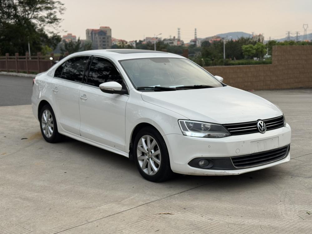 Volkswagen Sagitar