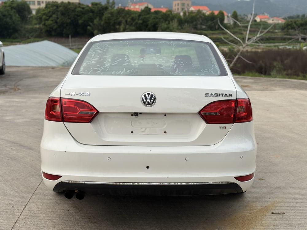 Volkswagen Sagitar