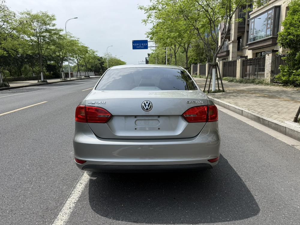 Volkswagen Sagitar