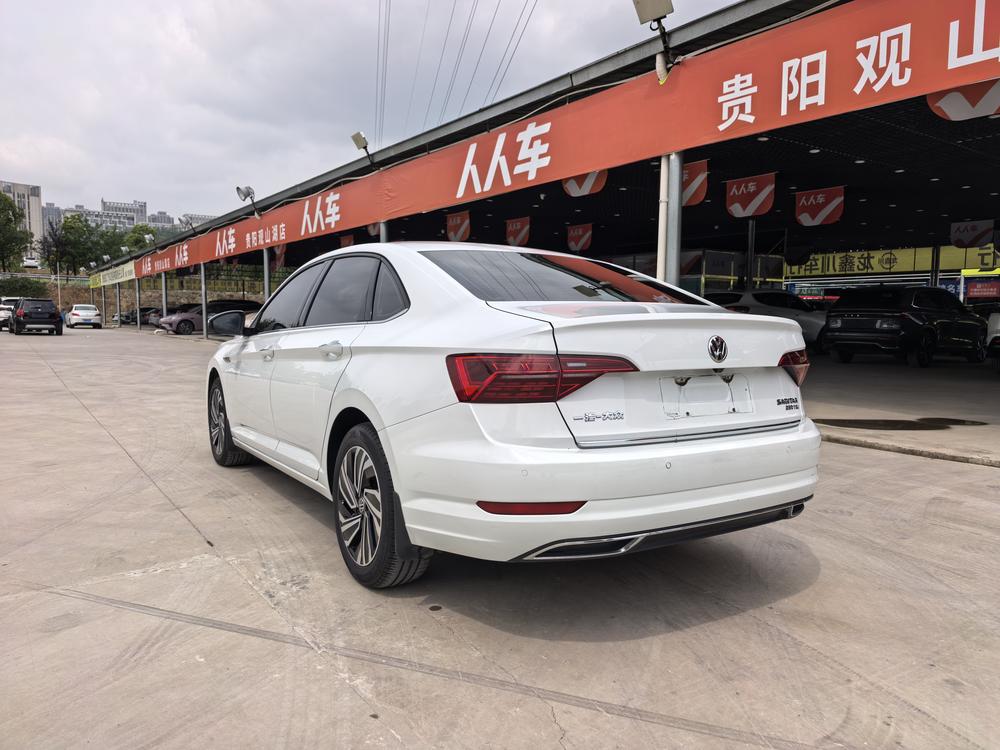 Volkswagen Sagitar