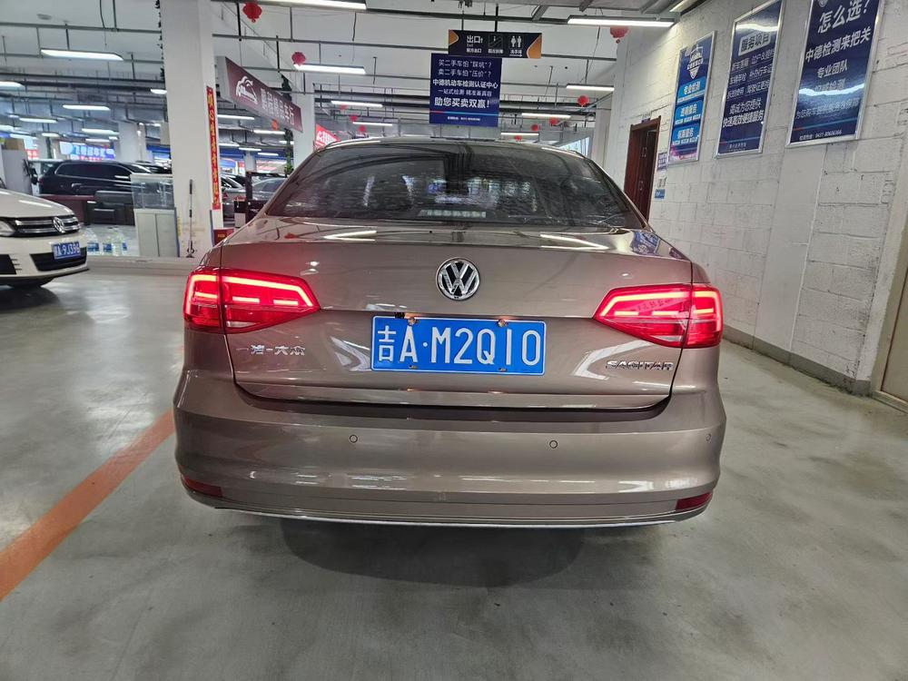 Volkswagen Sagitar