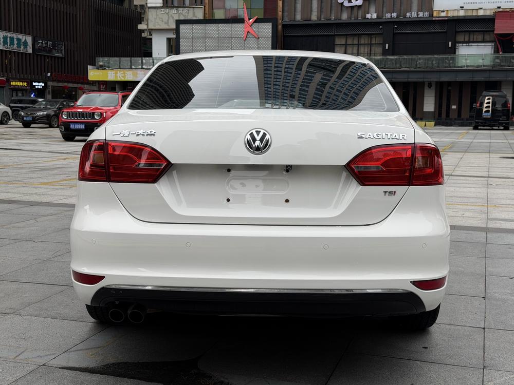Volkswagen Sagitar