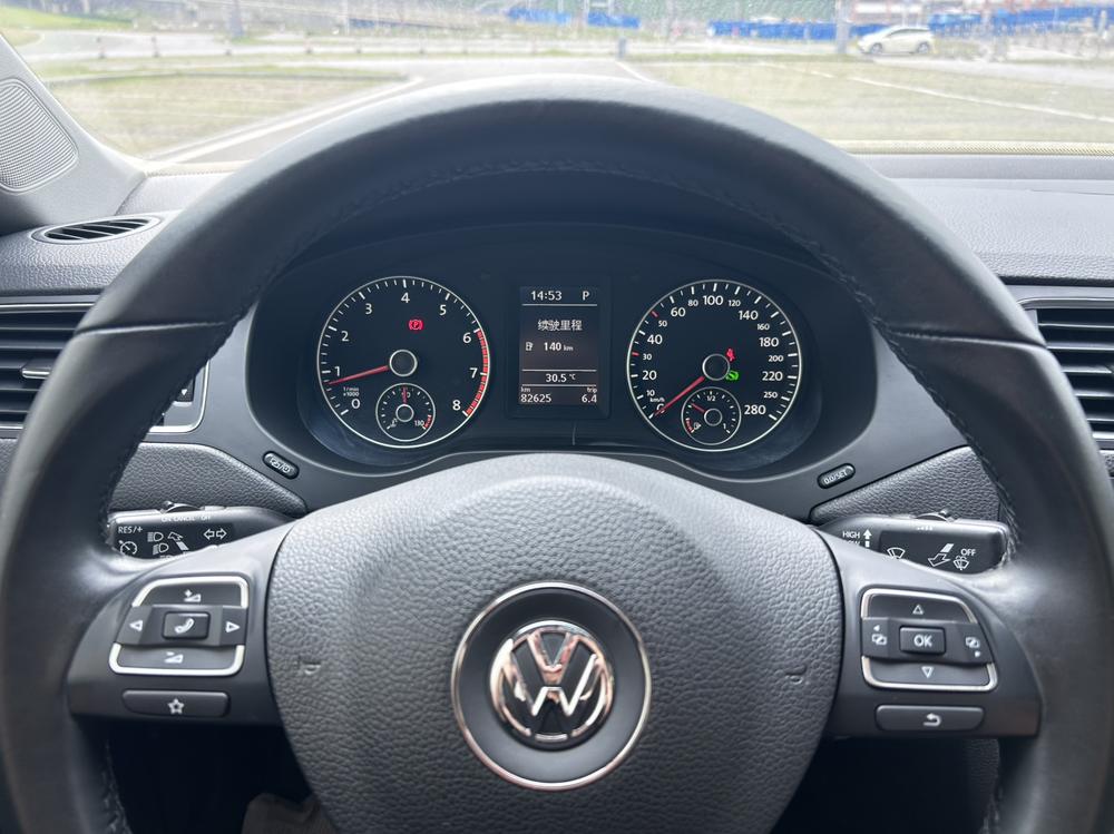 Volkswagen Sagitar