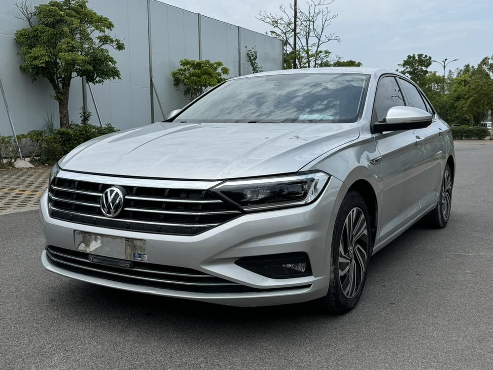 Volkswagen Sagitar