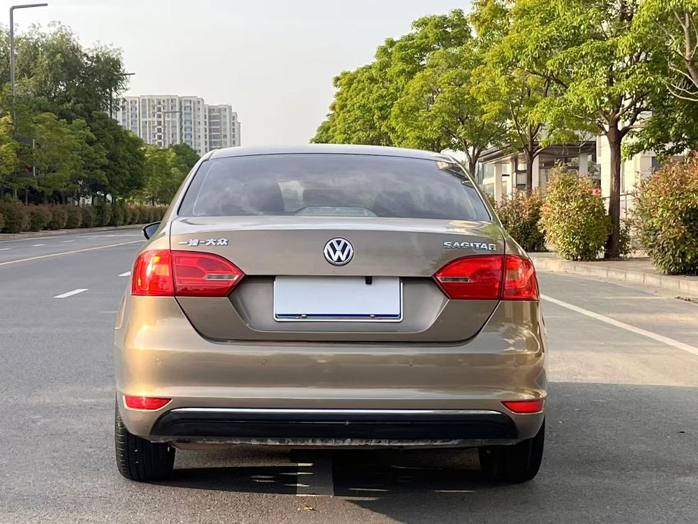 Volkswagen Sagitar