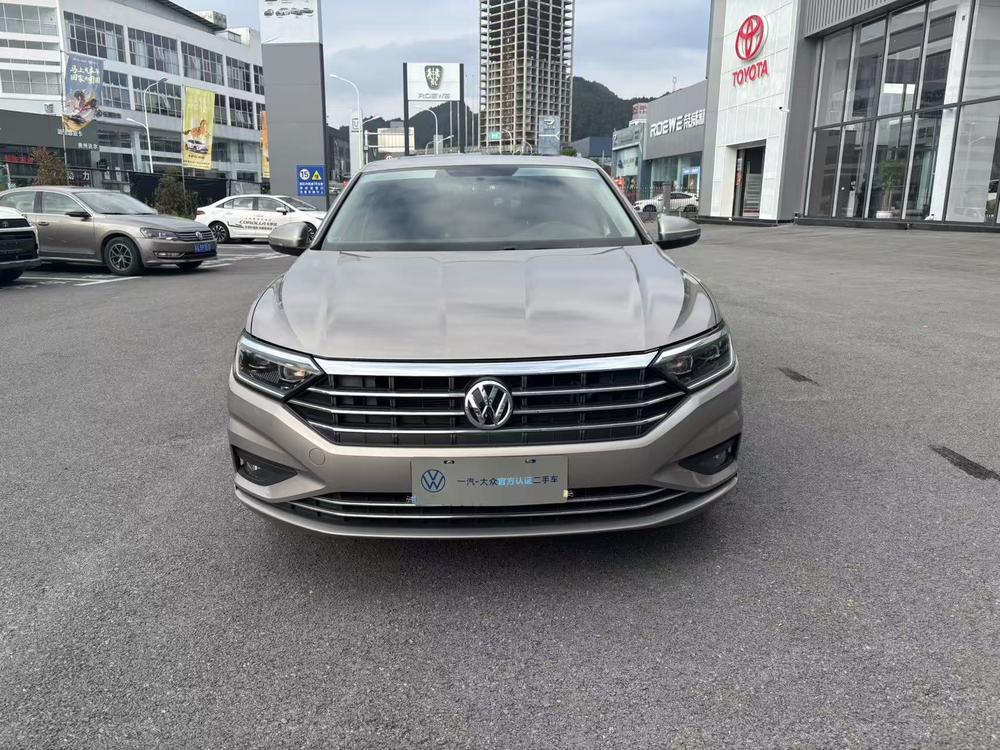 Volkswagen Sagitar