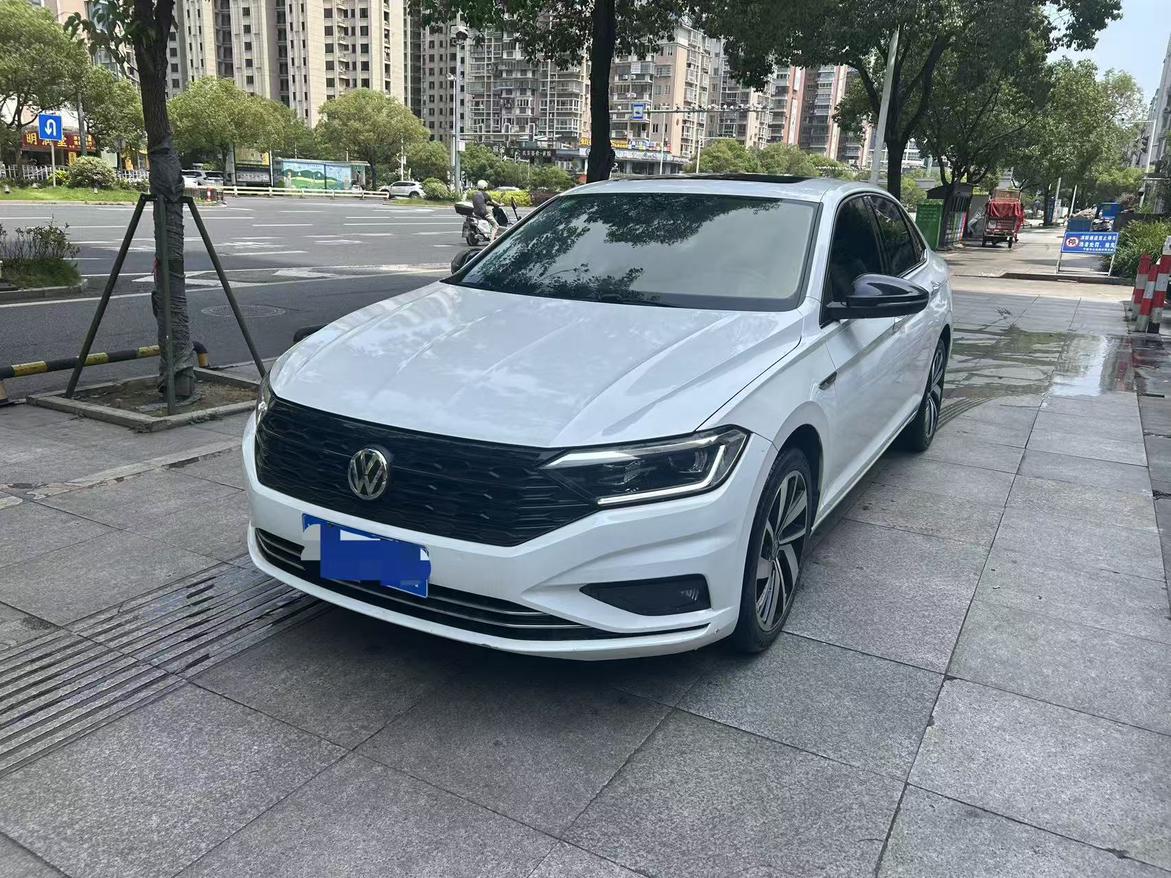 Volkswagen Sagitar