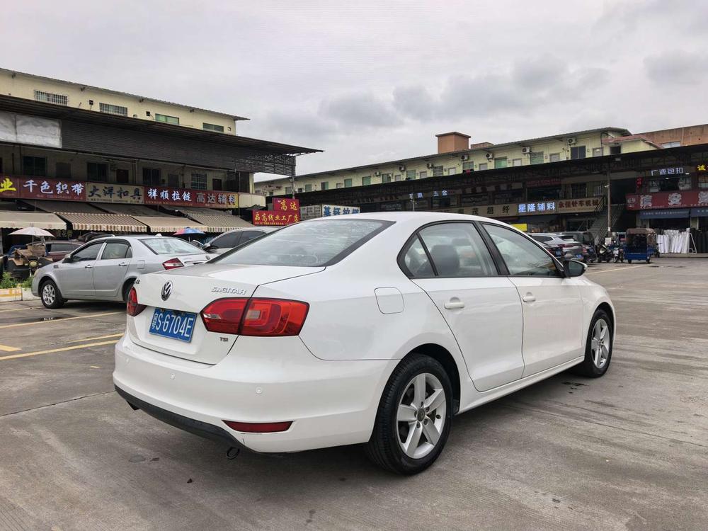 Volkswagen Sagitar