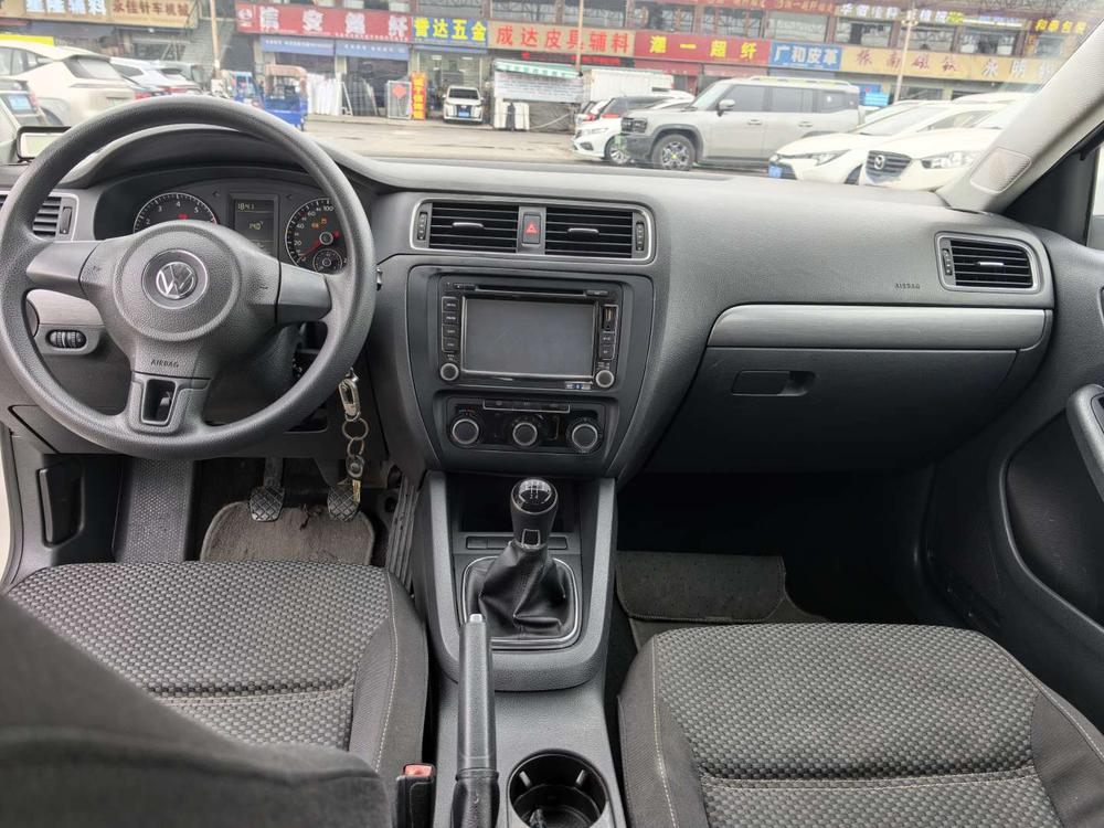 Volkswagen Sagitar