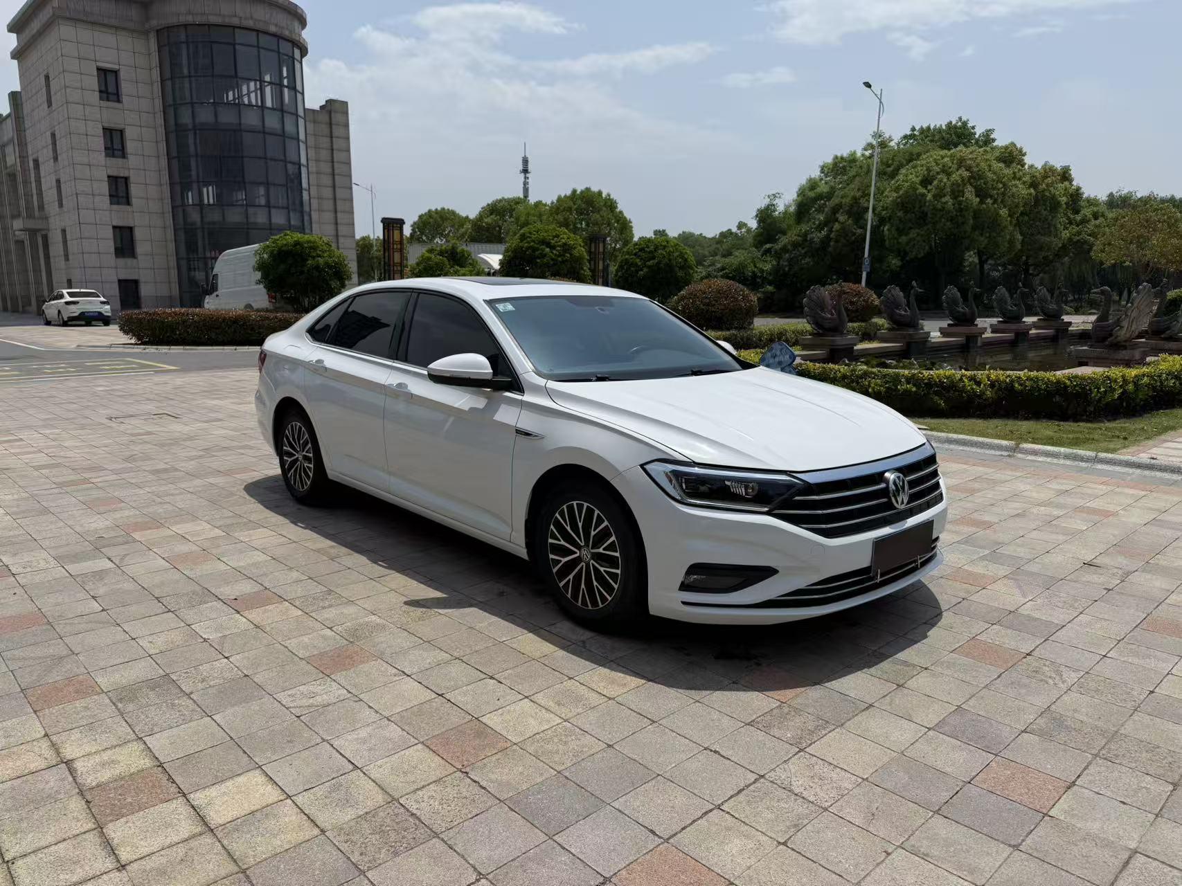 Volkswagen Sagitar