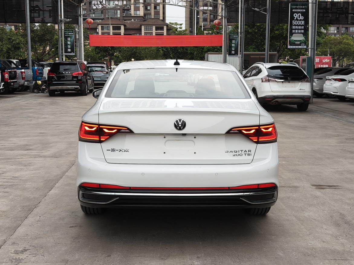 Volkswagen Sagitar