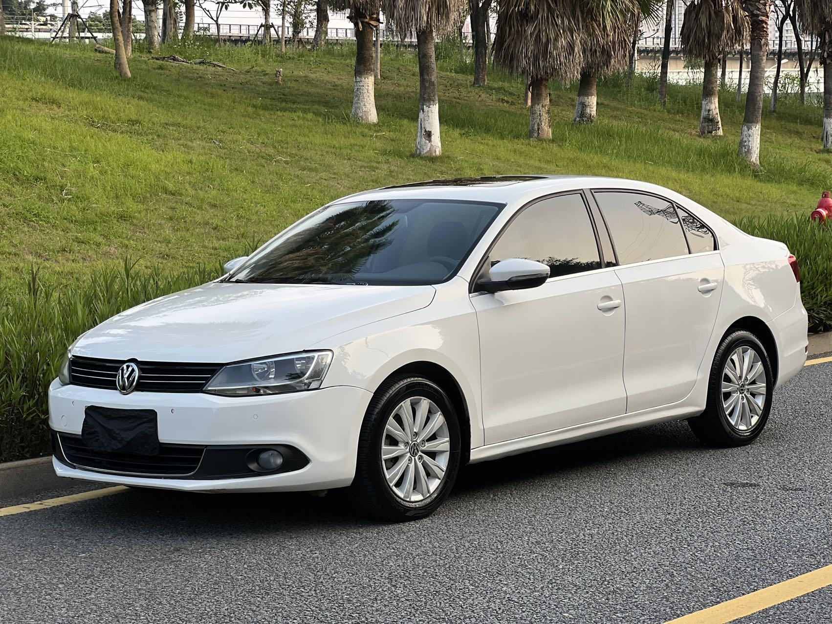 Volkswagen Sagitar
