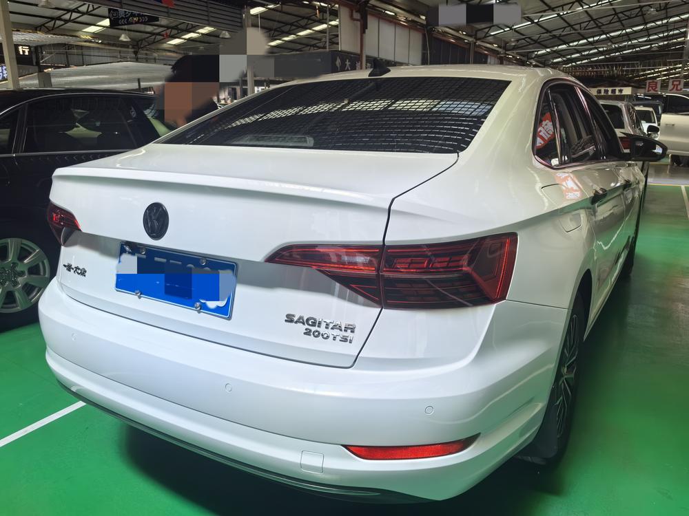 Volkswagen Sagitar