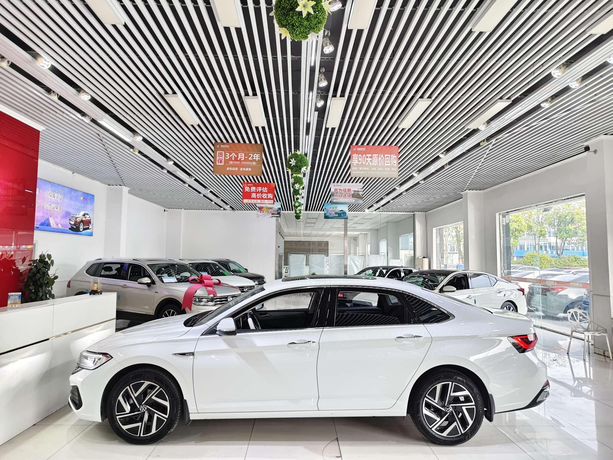 Volkswagen Sagitar