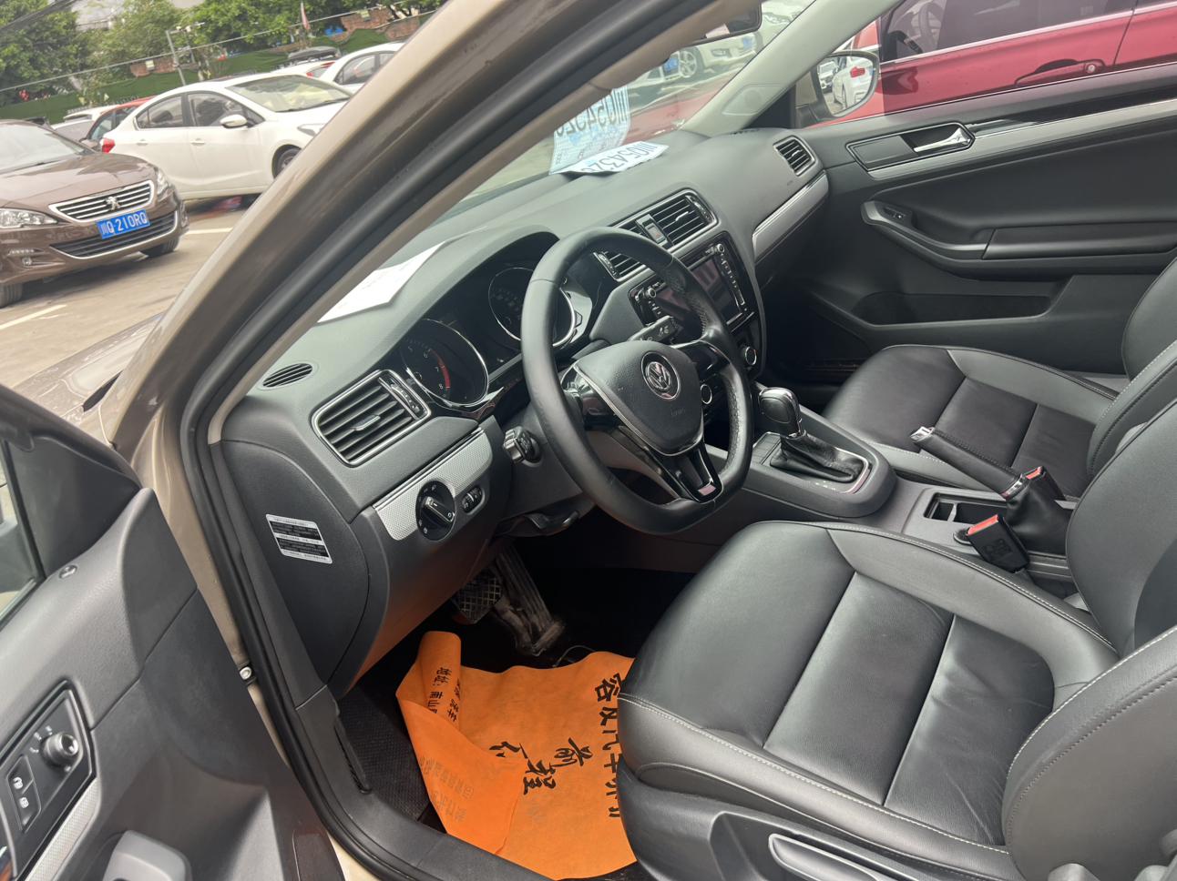 Volkswagen Sagitar