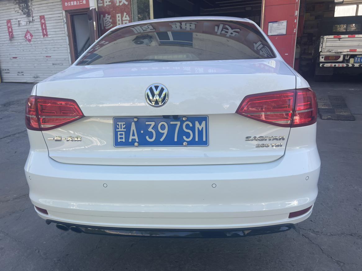 Volkswagen Sagitar