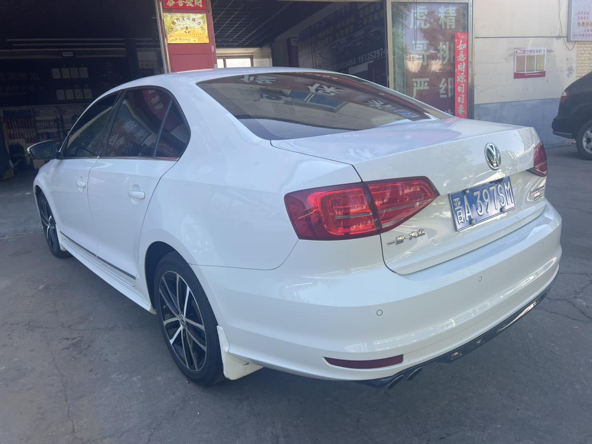 Volkswagen Sagitar