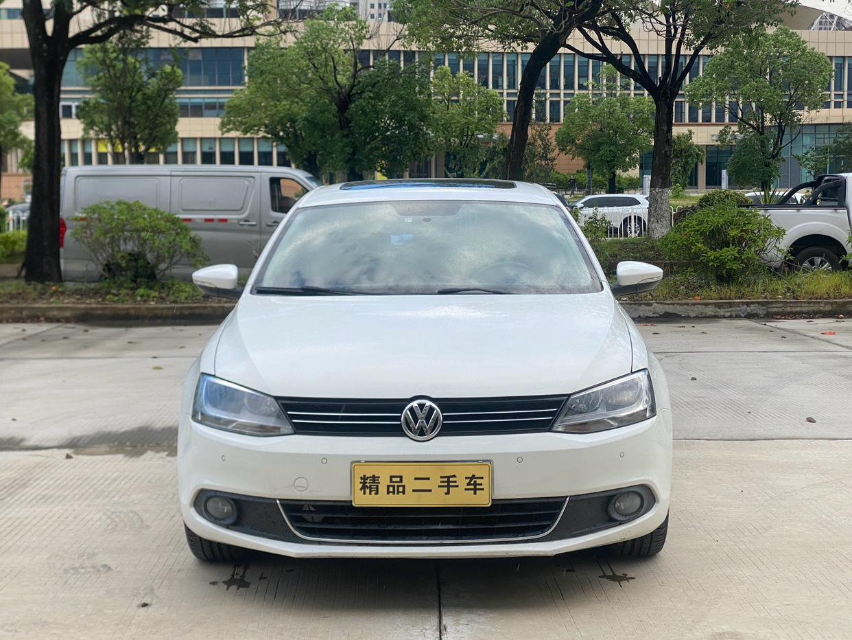 Volkswagen Sagitar