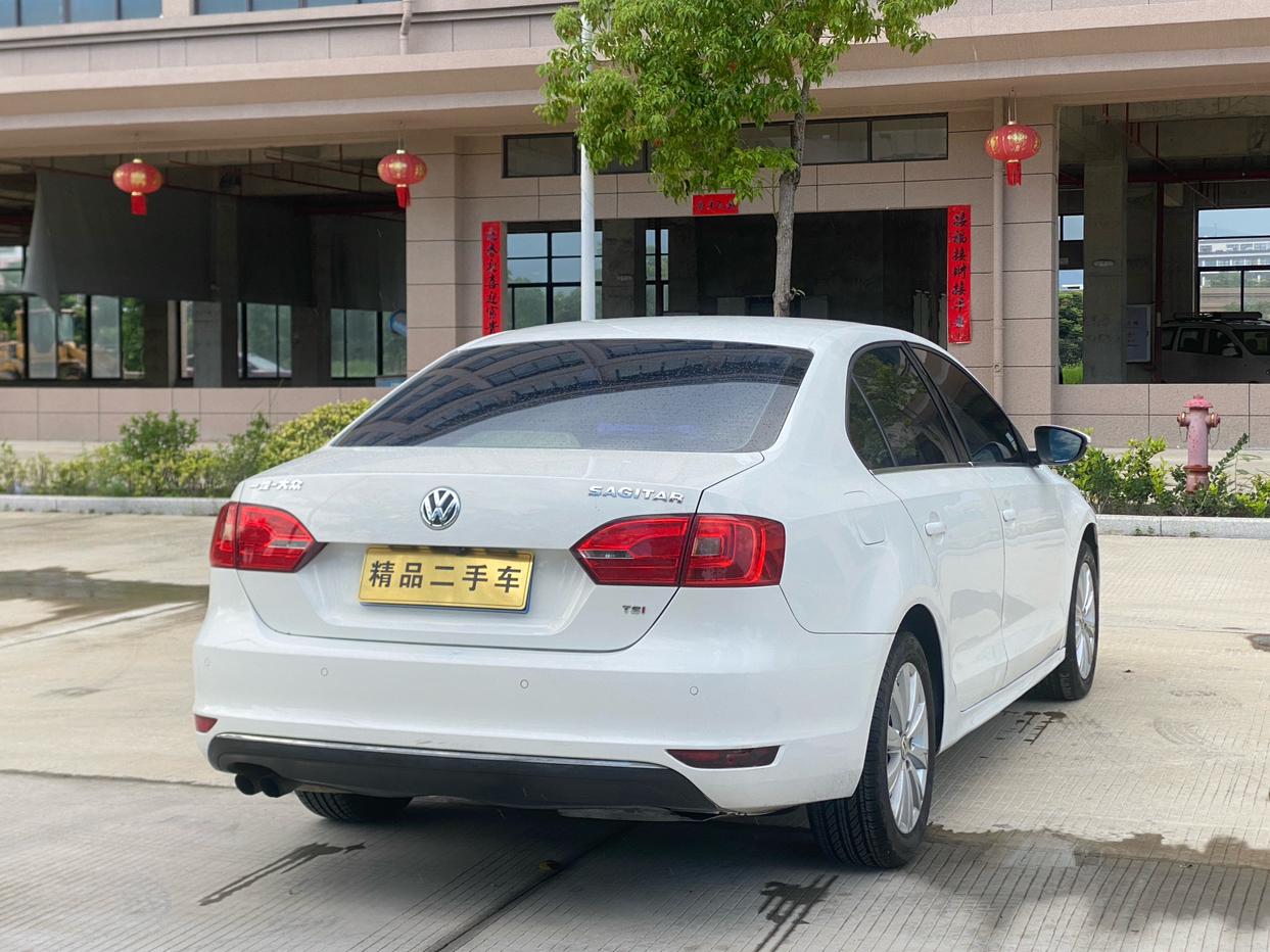 Volkswagen Sagitar