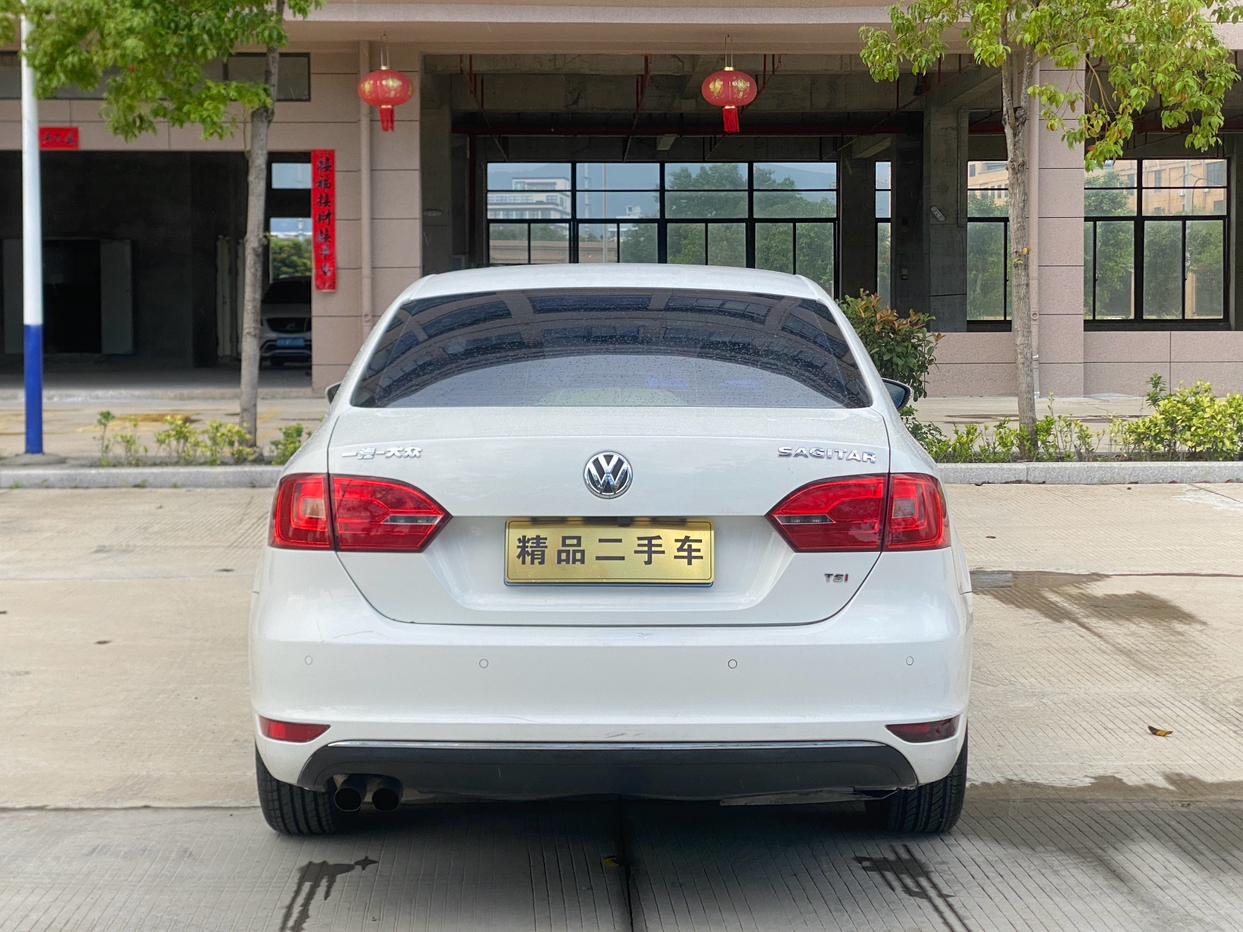 Volkswagen Sagitar