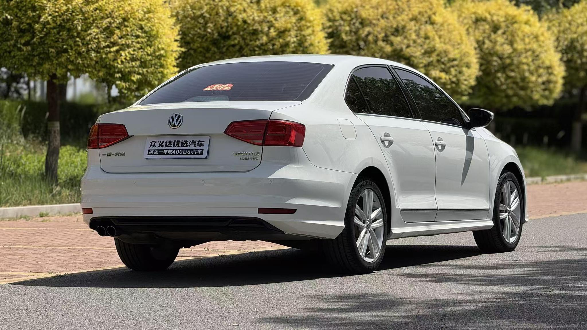 Volkswagen Sagitar