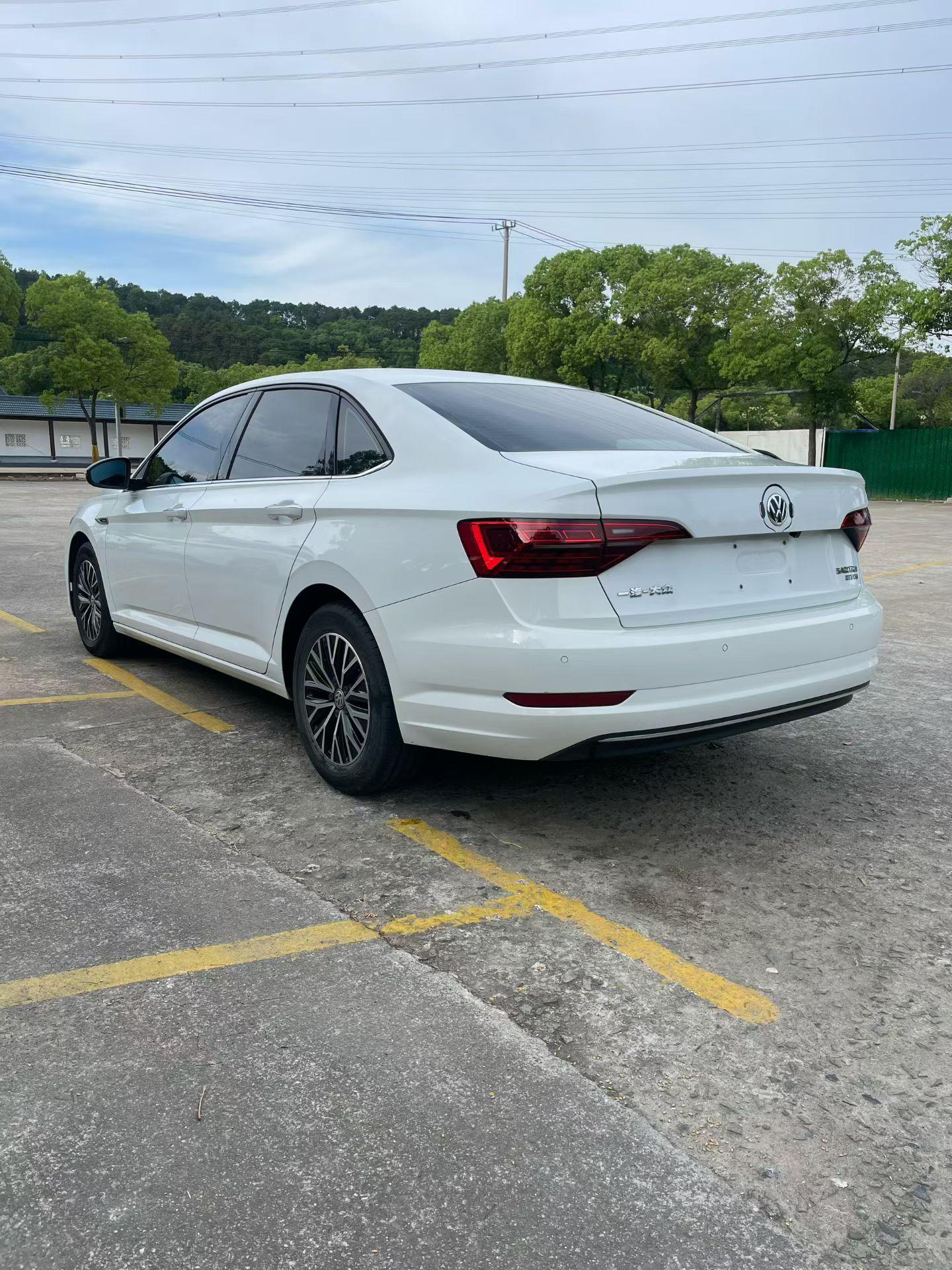 Volkswagen Sagitar